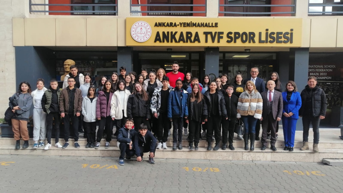 8.sınıflarla üst öğrenme kurumlarını tanıtmak amacıyla Türkiye Voleybol Federasyonu Spor Lisesine gezi yapılmıştır.